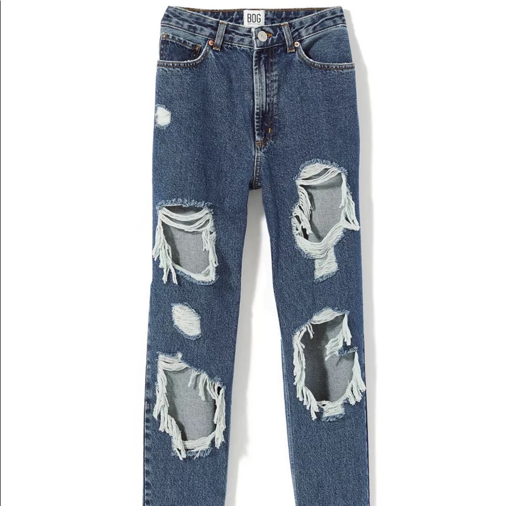 BDG High-Waisted Mom Jean – Destroyed Medium Wash